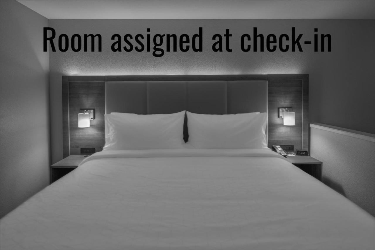 Holiday Inn Express & Suites N Waco Area - West By Ihg Exteriör bild