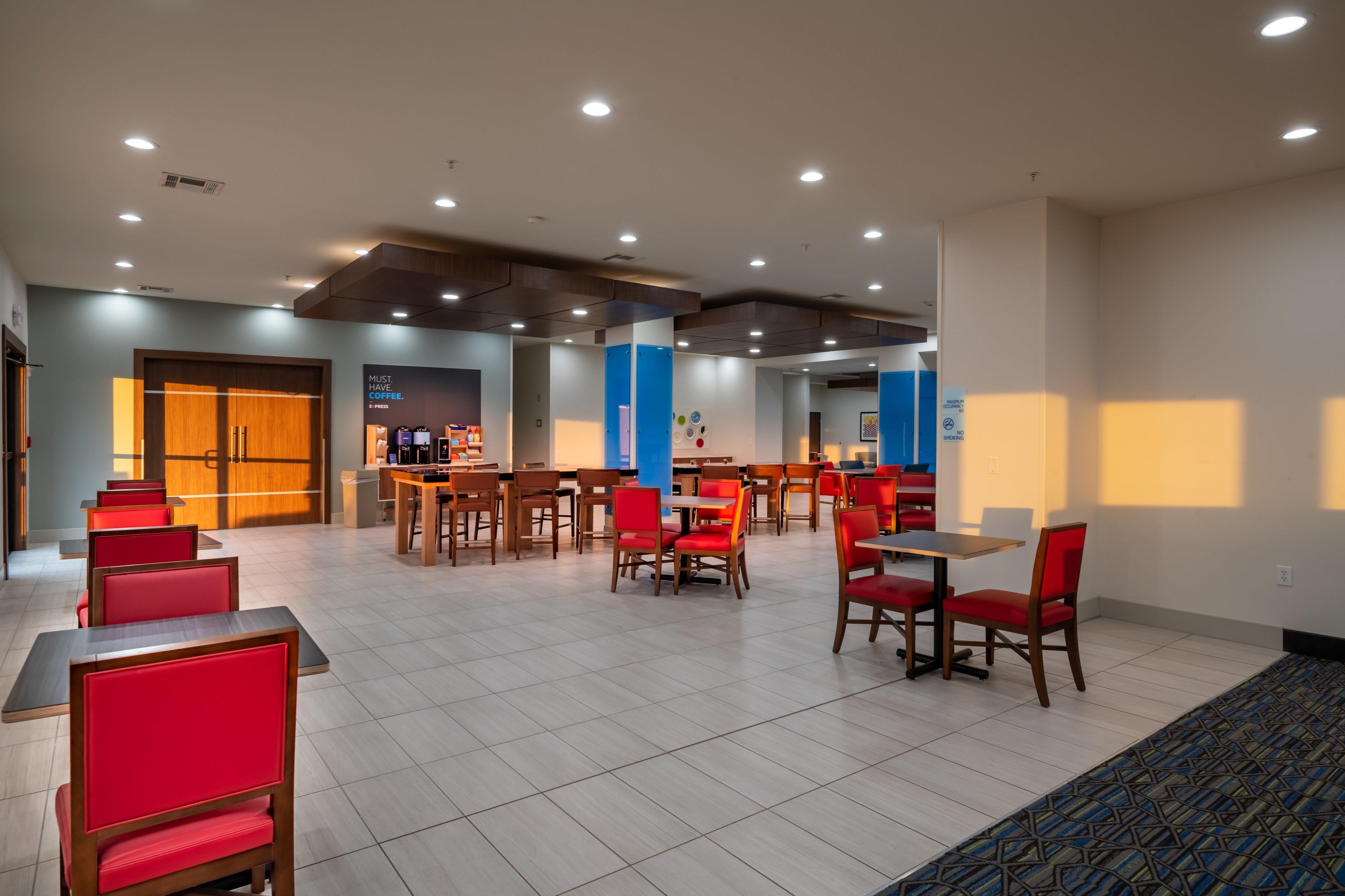 Holiday Inn Express & Suites N Waco Area - West By Ihg Exteriör bild