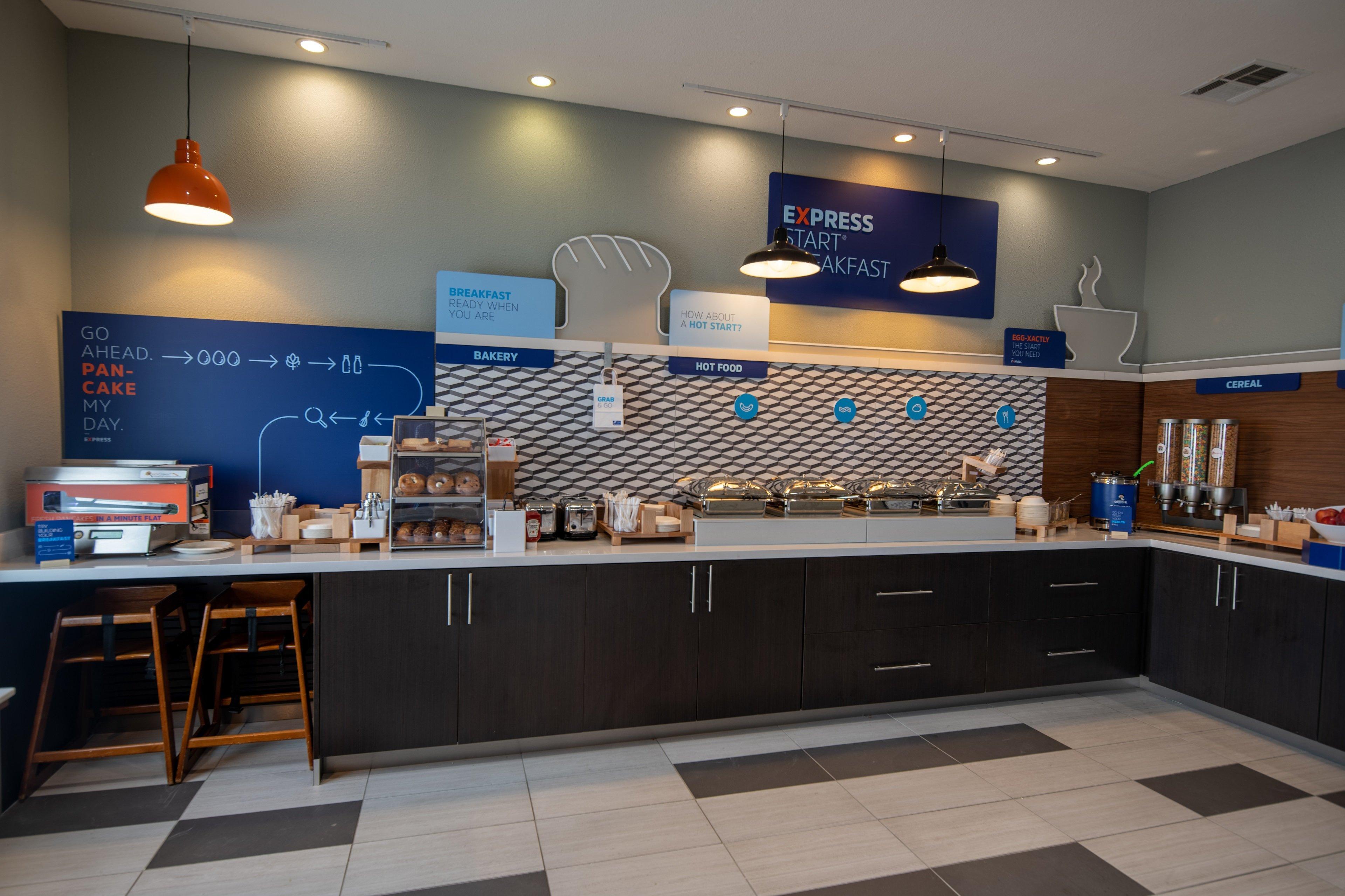 Holiday Inn Express & Suites N Waco Area - West By Ihg Exteriör bild