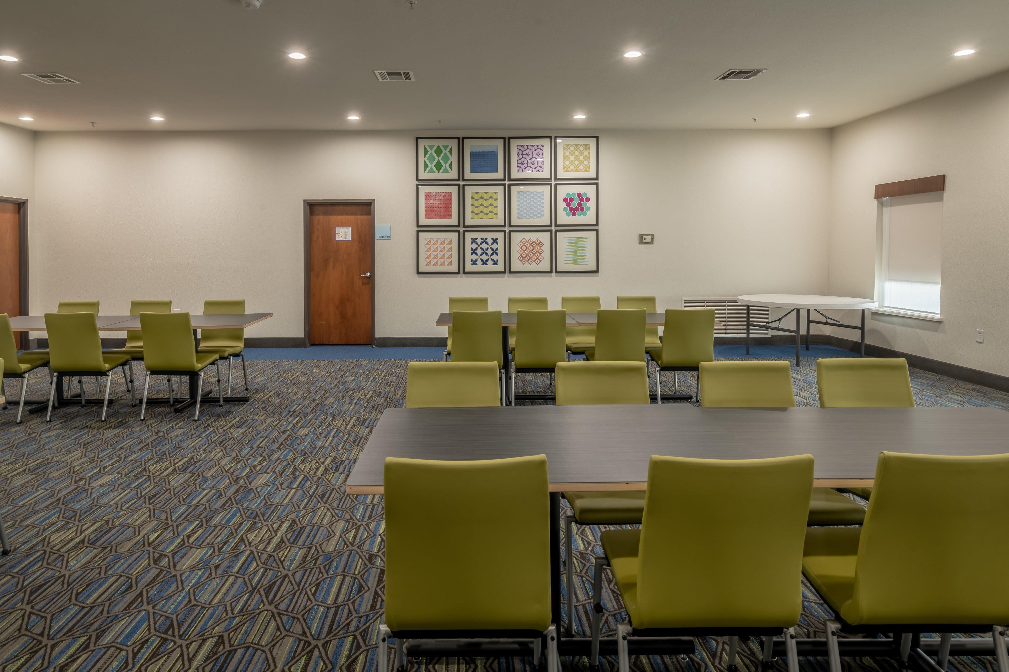 Holiday Inn Express & Suites N Waco Area - West By Ihg Exteriör bild